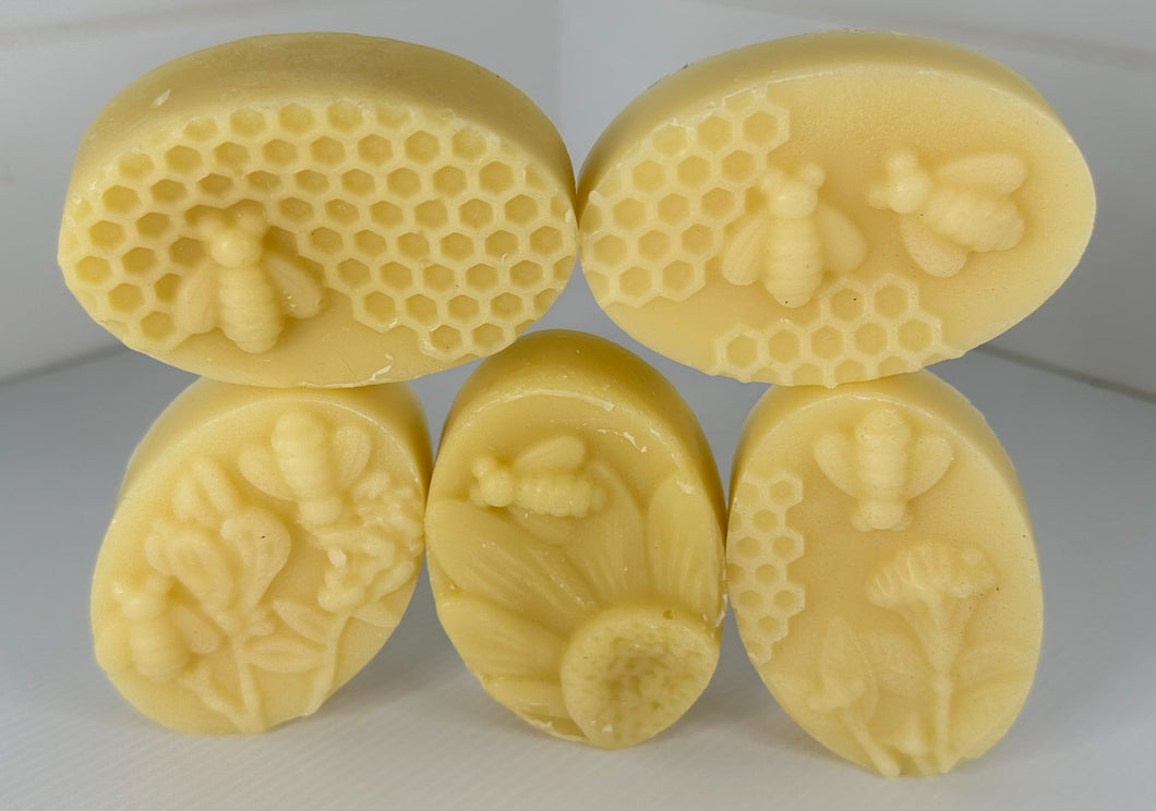 Bee Imprinted Beeswax Round 70g